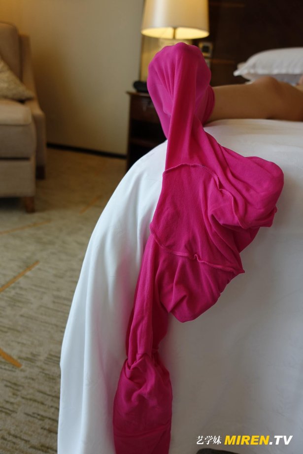 [ROSI艺XUE妹]2020.03.21 NO.104[52+1P/31MB]