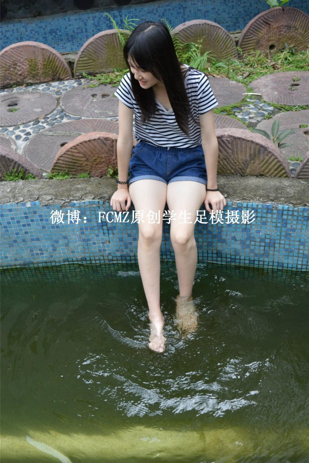 FCMZ原创学生足模摄影 No.033 苗苗 [174P/136MB]
