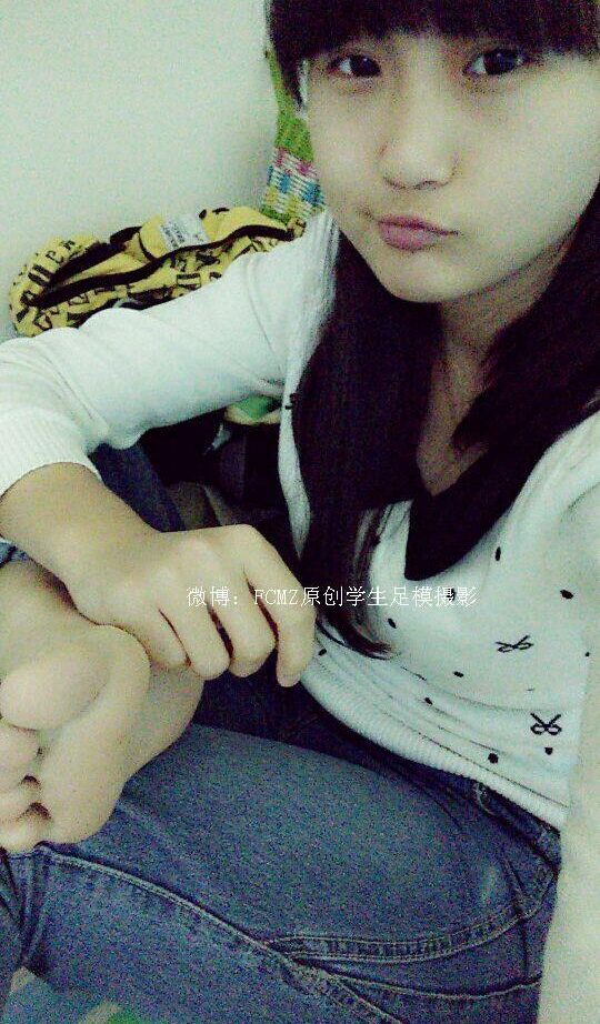 FCMZ原创学生足模摄影 No.054 信念 [33P/3V/294MB]