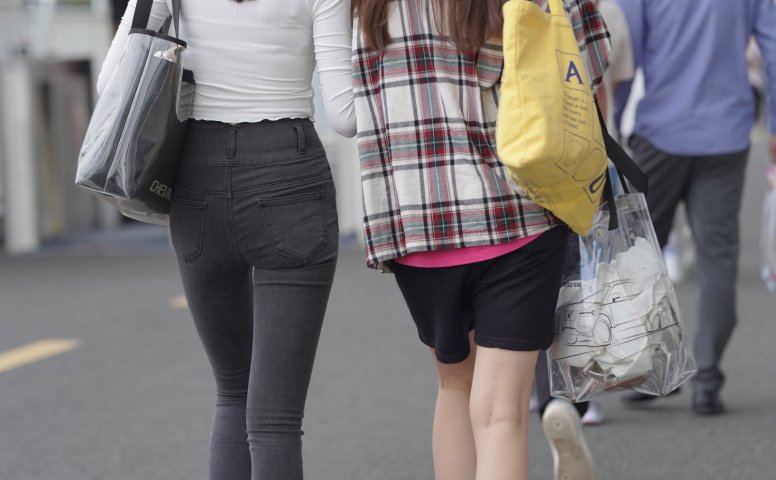 精选街拍作品 NO.2277 凯恩公爵作品 紧牛镁钕3[42P/72MB]