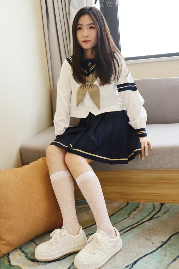 初夏女神 NO.017 水吉 M码水手服搭配37码运动鞋[122P/1V/8.22GB]