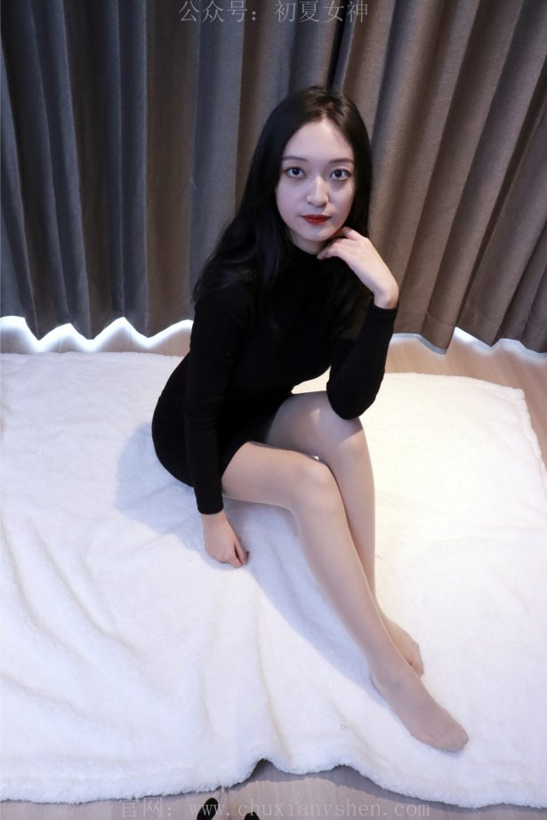 初夏女神 NO.003 依依 黑色瘦身衣搭配37码高跟鞋[111P/1V/5.17GB]