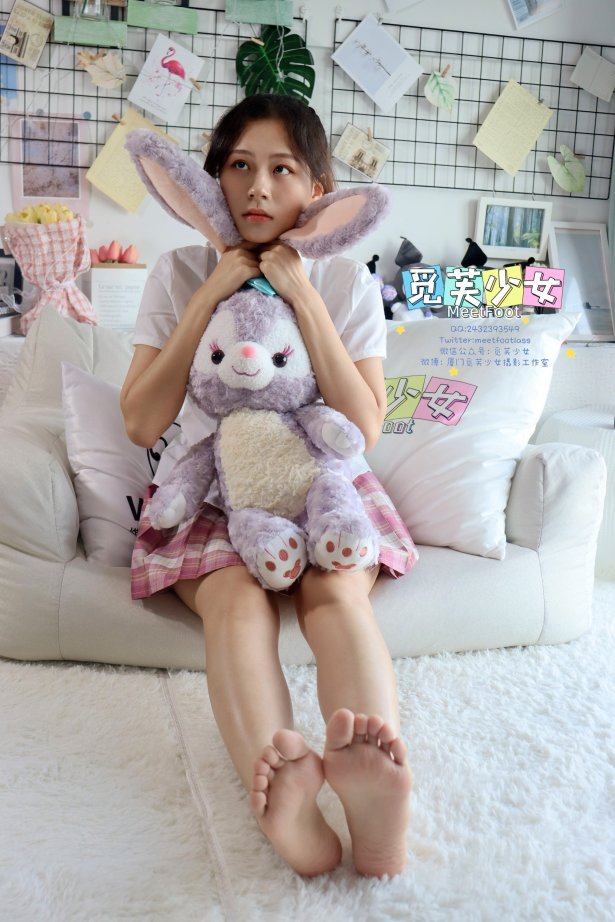 [觅芙少女]NO.006 初夏微风中扬起的马尾，是青春里最美的记忆[133P/1V/2.80GB]