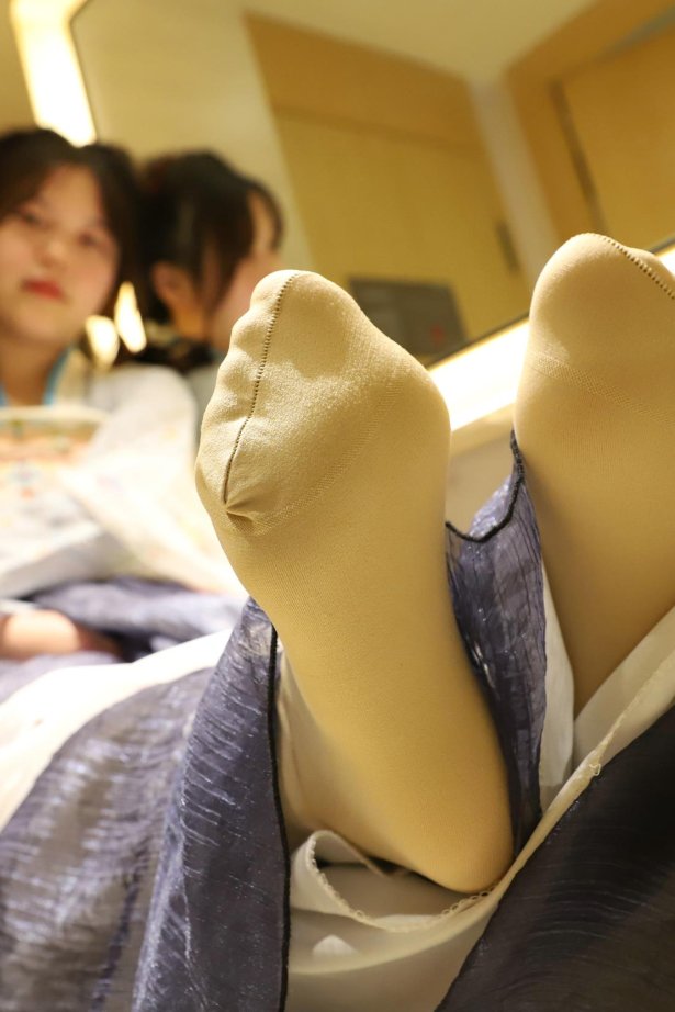 誉铭传媒 2023年第14期 汉服厚肉打底裤包脚裸足[70P/1V/1.26G]