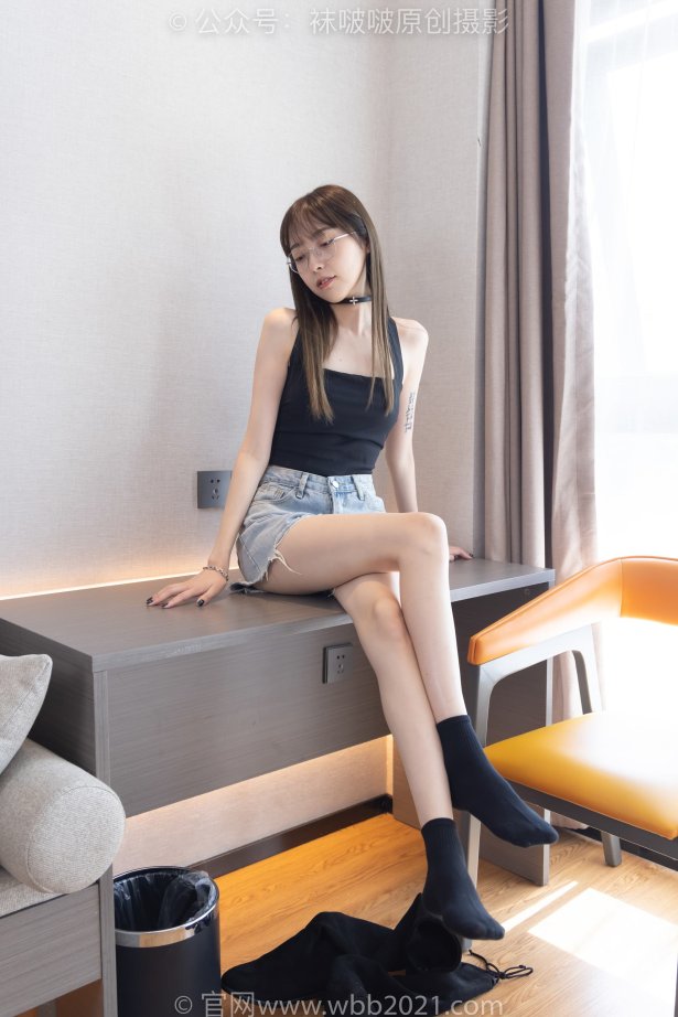 [BoBoSocks袜啵啵]NO.291 稚予-长靴、板鞋、白棉袜、黑棉袜、裸足[145P/1V/5.34GB]