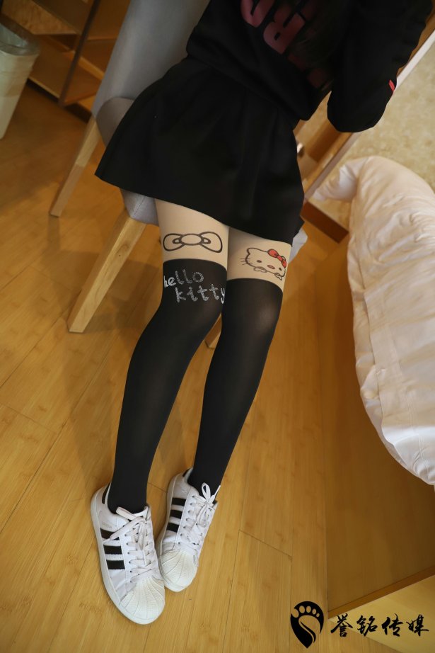 [誉铭传媒]袜足摄影 2019年《双十一专享》[151P/794MB]