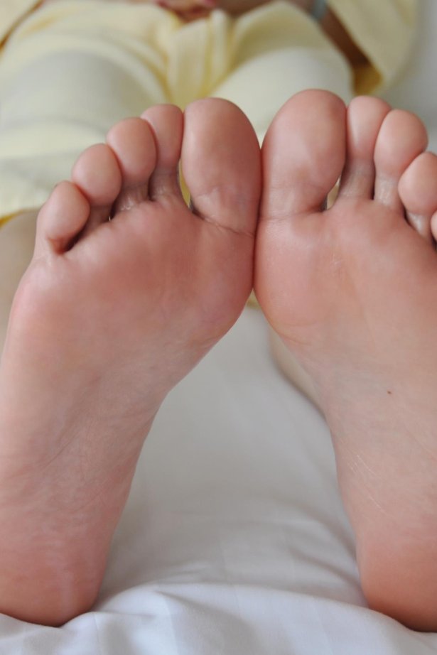 Fannie芬妮每足园 No.273 裸足底特写-5 [79P/196MB]