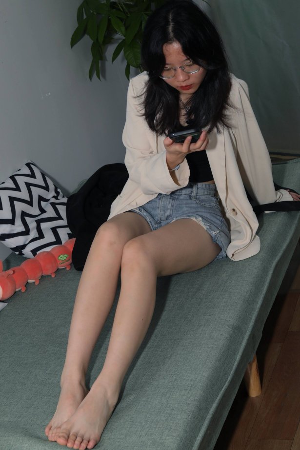 Pary摄影 NO.080 珊珊如若凝脂的雪白美脚加偷拍视角[124P/288MB]