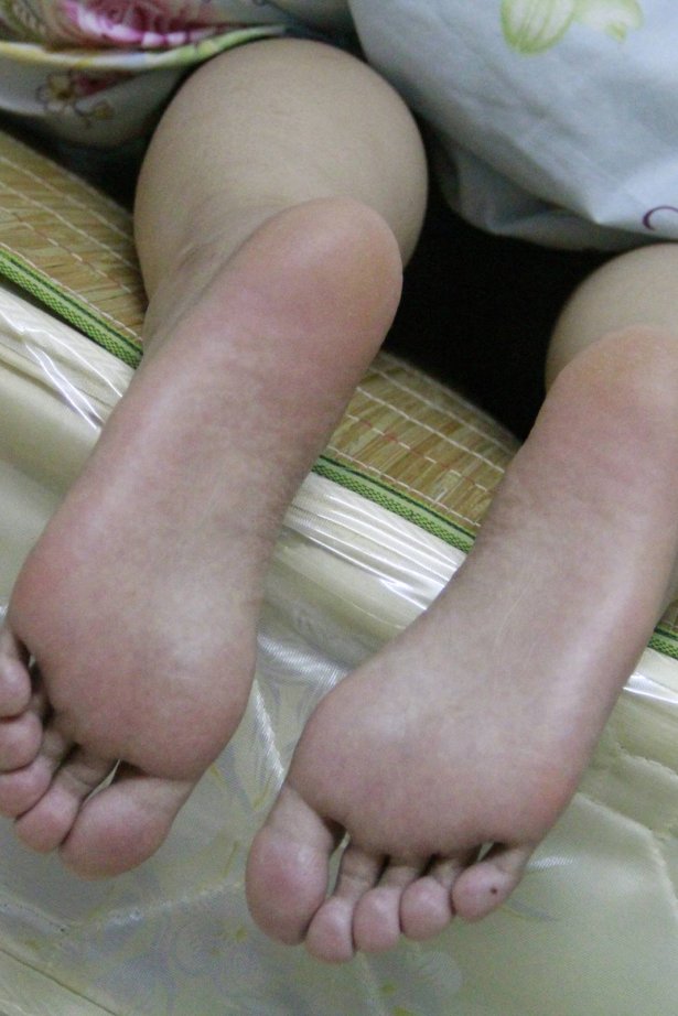 鱼鱼足影@044-第44期：小静[93P/316MB]