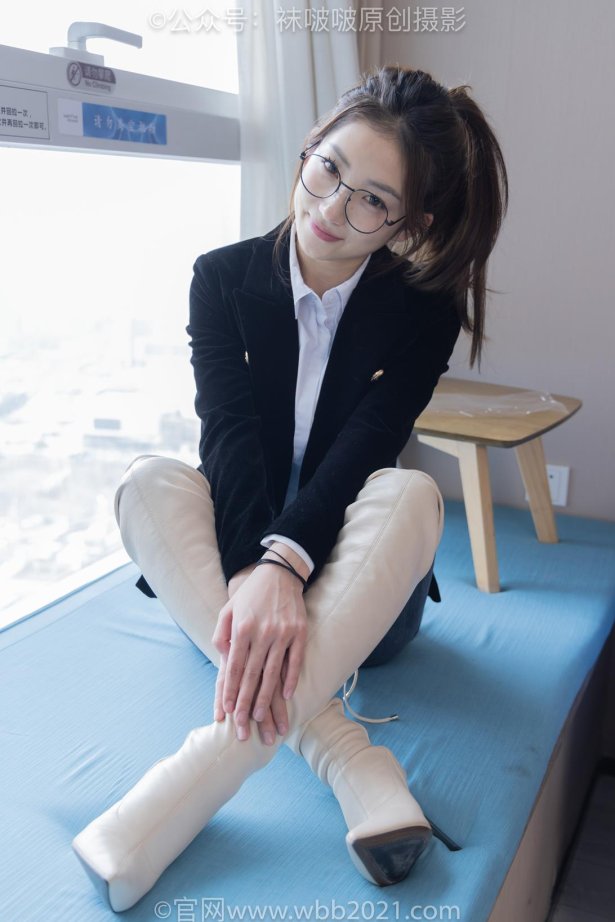 袜啵啵 积分兑换024期 小沫[花絮版加常规版]两双高跟长靴紫色棉袜[150P/2V/8.73GB]