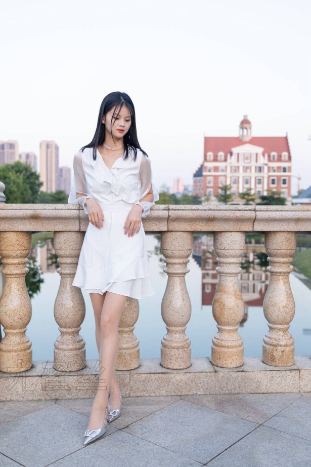 尤蜜丝 NO.089 穿搭推广展示图集[102P/1V/889MB]