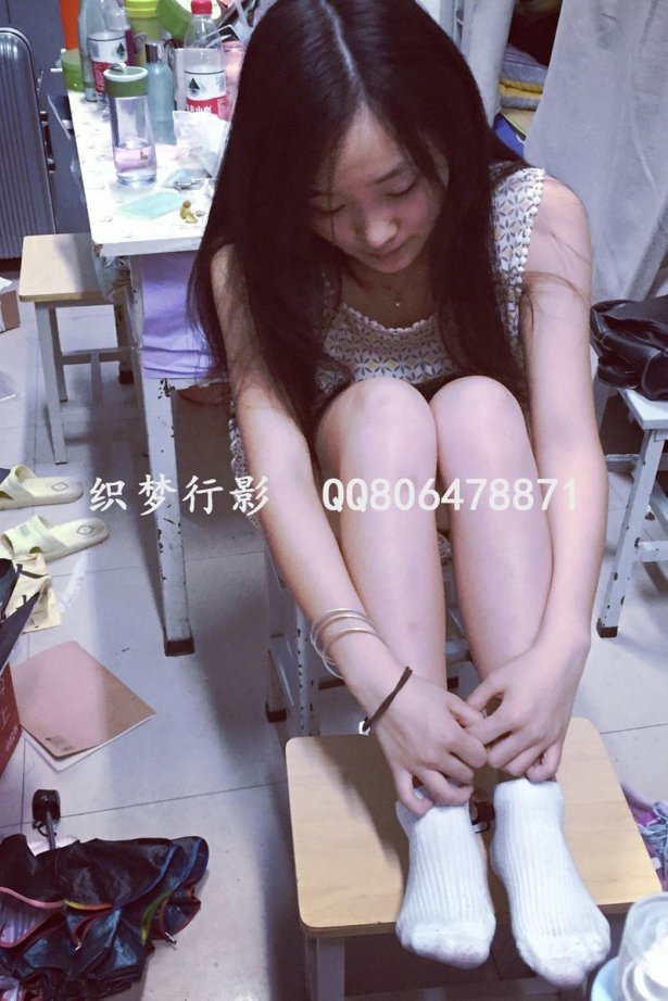 织梦行影@NO.012-第十二期 宿舍白袜运动鞋（白棉）[23P/37MB]