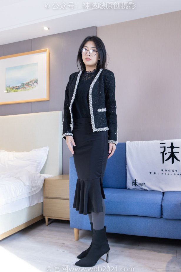 [BoBoSocks袜啵啵]NO.378 奶油-短靴、运动鞋、厚黑丝、厚灰丝[190P/1V/8.38GB]