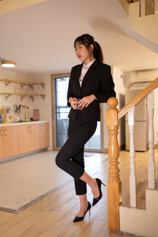 尤蜜丝 NO.101 穿搭推广展示图集[63P/476MB]