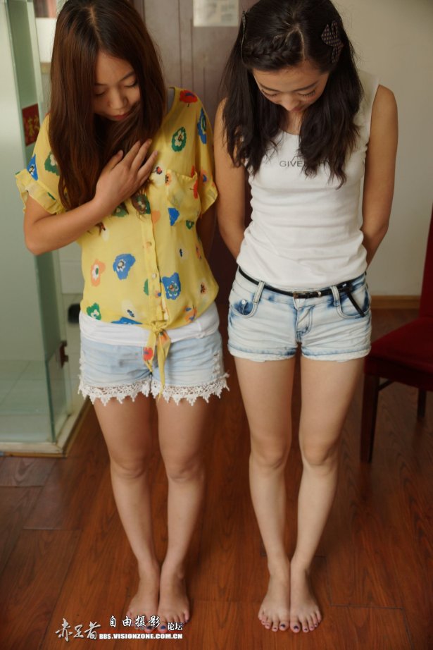 自由摄影 No.243 镁钕脚斗 [31P/54MB]