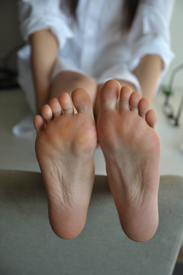 自由摄影 No.238 裸足 青筋 脚底 粉嫩 [82P/138MB]