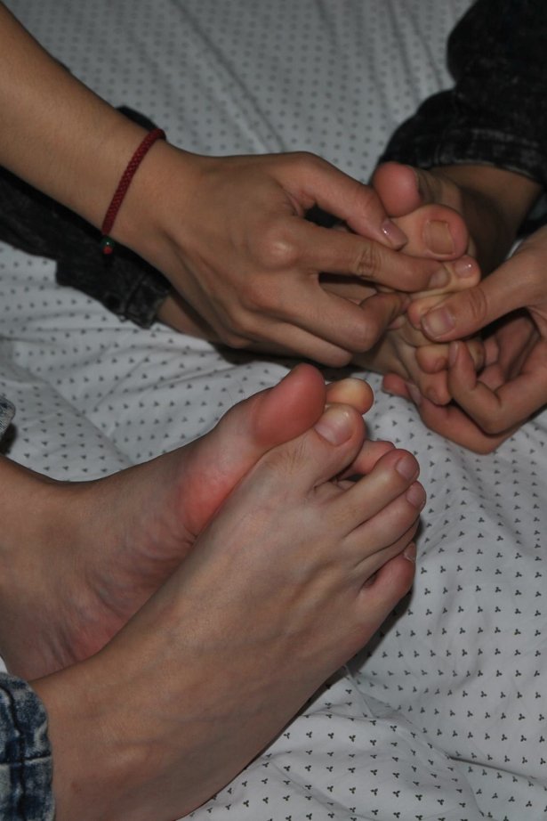 自由摄影 No.237 绝无仅有的两双玉足 [97P/228MB]