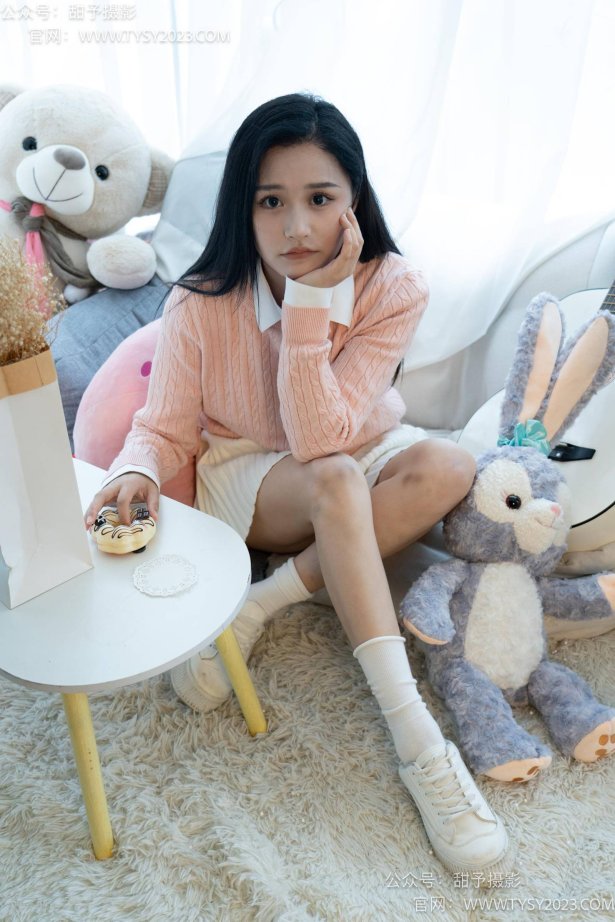 甜予摄影 NO.037 澜澜-板鞋、白棉袜、裸足[120P/2V/9.63GB]