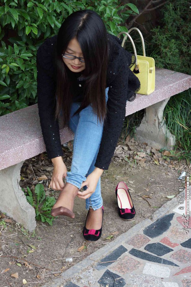 自由摄影 No.281 大学兼职教师的穿着 [70P/221MB]