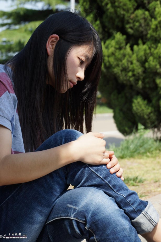 自由摄影 No.269 如此淡定的玩弄着自己的丝族 [53P/172MB]