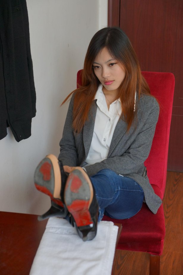 自由摄影 No.313 水晶短嘿丝 [62P/128MB]