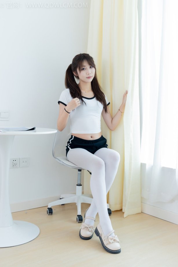 勿恋传媒 NO.2120 泡泡-落叶纷飞时[150P/1V/3.36GB]