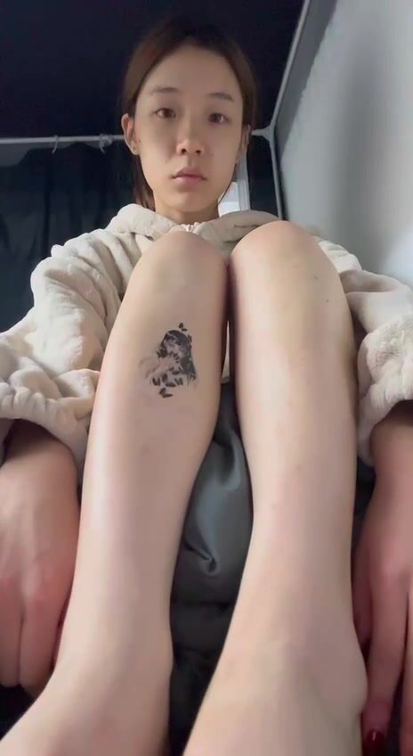 脚模面试脸足同框套路系列-109 纹身MM [15P/24V/124M]