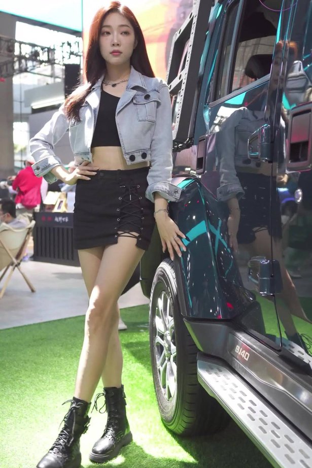 NO.0213 2021 广州车展 Racing Model 北汽车模04[1V/365MB]