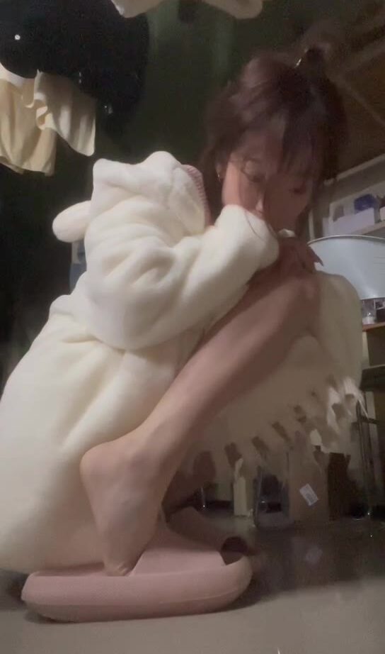 脚模面试脸足同框套路系列-123 模拟zj 俯视秀足 挑鞋[35P/13V/149M]