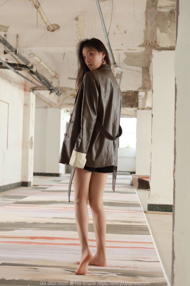 [IESS异思趣向] 2025.01.09 丝享家1946：小九《工地日记（下）》[79P/64MB]