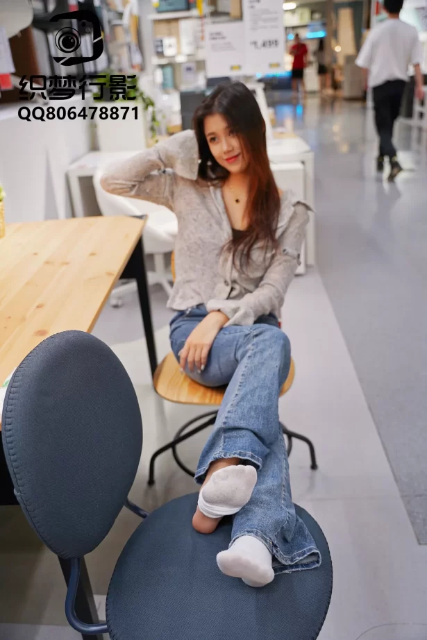 [织梦映像]NO.059 人潮拥挤-眼里温馨已通电[325P/1V/9.64GB]