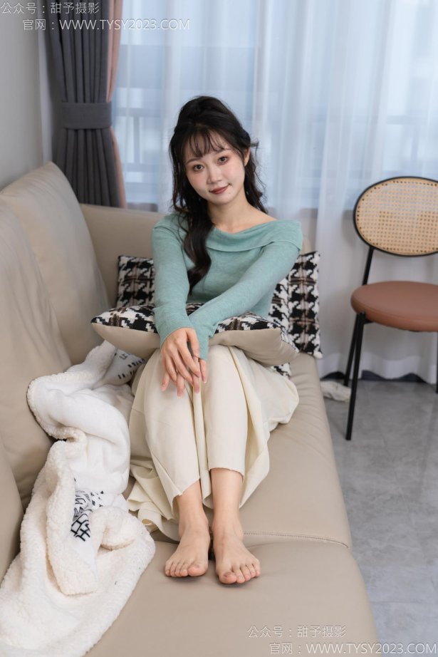 甜予摄影 NO.125 丹丹-运动鞋、白棉袜、裸足[139P/2V/10.1GB]