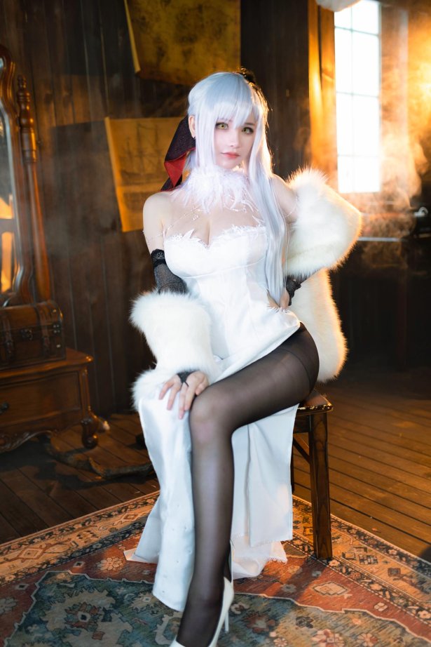 前羽_rr – 碧蓝航线 德雷克[41P/241MB]