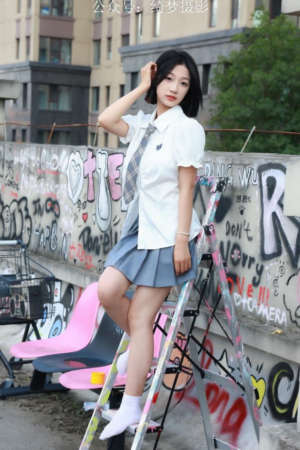 绮梦摄影 2024.08.29 NO.010 Light 珍藏无修无水印版[632P/1V/12.6GB]