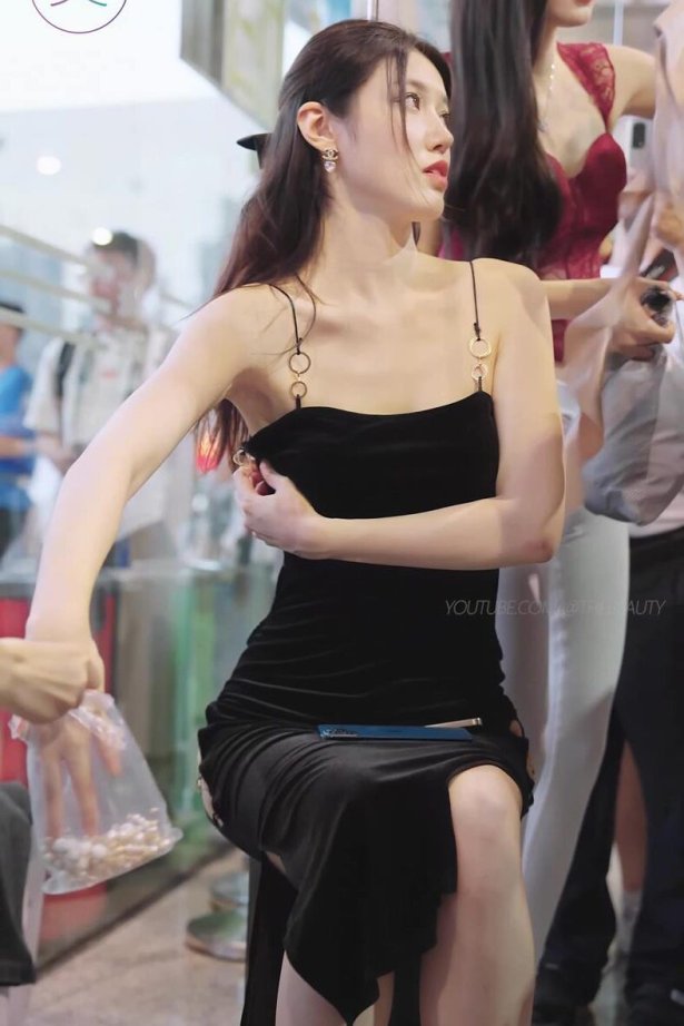 NO.0800 2023 东莞AIT改装车展 Auto Salon Racing Model 77[1V/298MB]