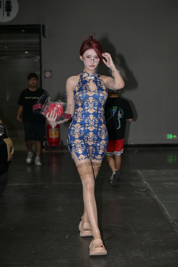 精选街拍作品 NO.5347 迷人复古蓝裙[127P/348MB]