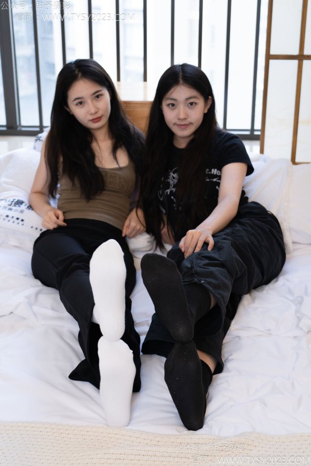 甜予摄影 NO.145 思思小云-板鞋、白棉袜、薄肉丝[145P/2V/10.4GB]