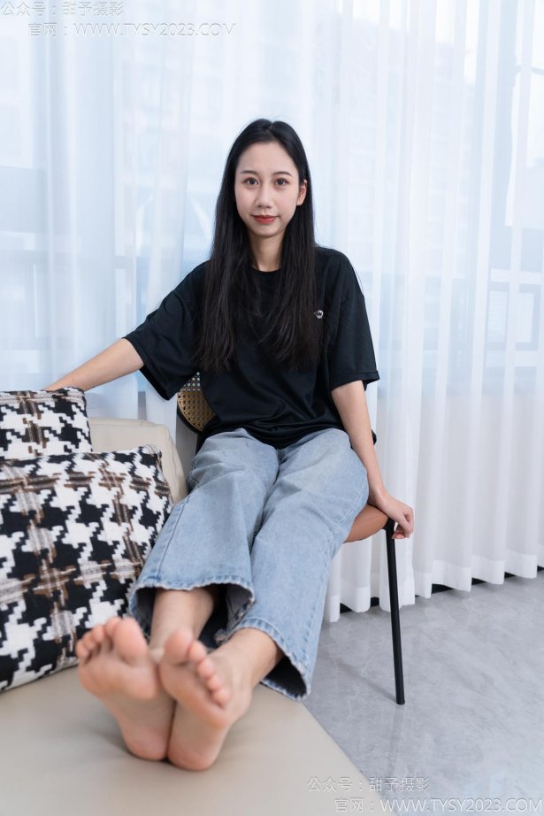 甜予摄影 NO.163 娃娃-板鞋、白棉袜、裸足[130P/2V/9.83GB]