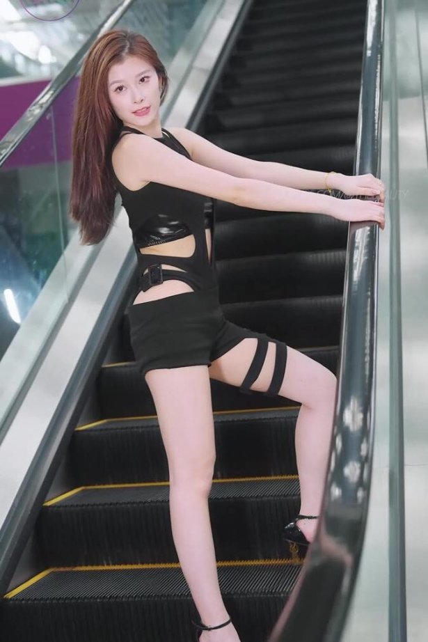 NO.1223 2024 深圳粤港澳大湾区车展 Model 车模随拍 74[1V/283MB]