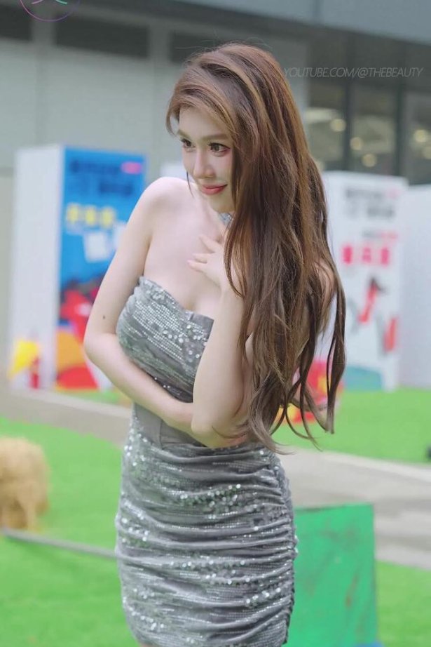 NO.1151 2024 深圳粤港澳大湾区车展 Model 车模随拍 17[1V/151MB]