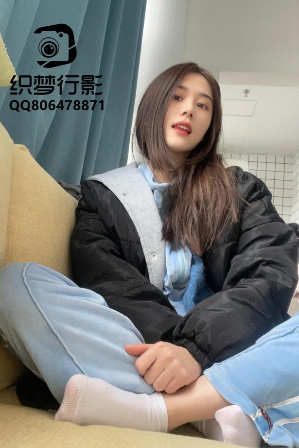 [织梦映像]NO.074 自拍白袜脚稀有物 [72P/1V/1.49G]