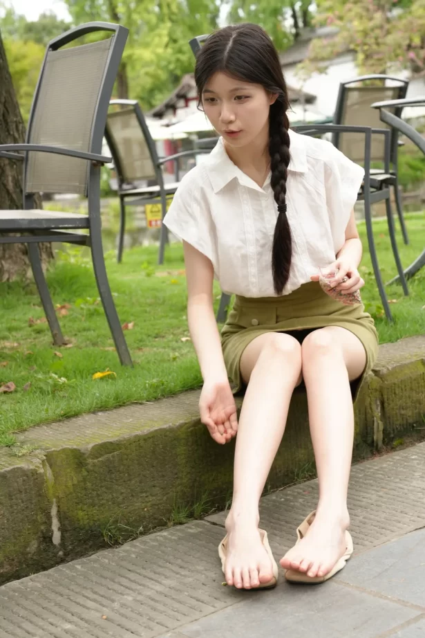 青柠映画 NO.076 – 小小 喂鸽子[92P/2V/3.97GB]