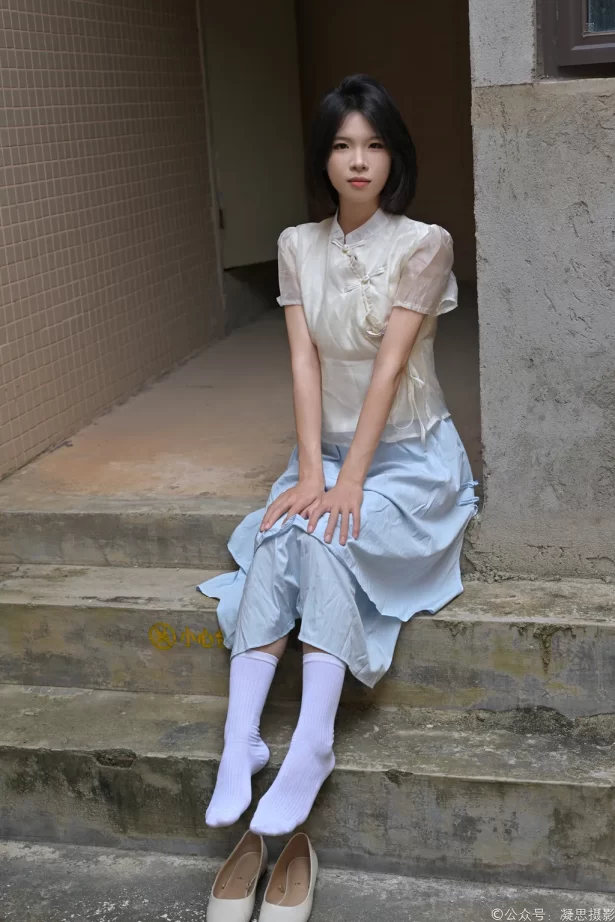 凝思摄影 NO.020 小睿-长裙、短白袜、平底鞋[130P/1V/4.20GB]