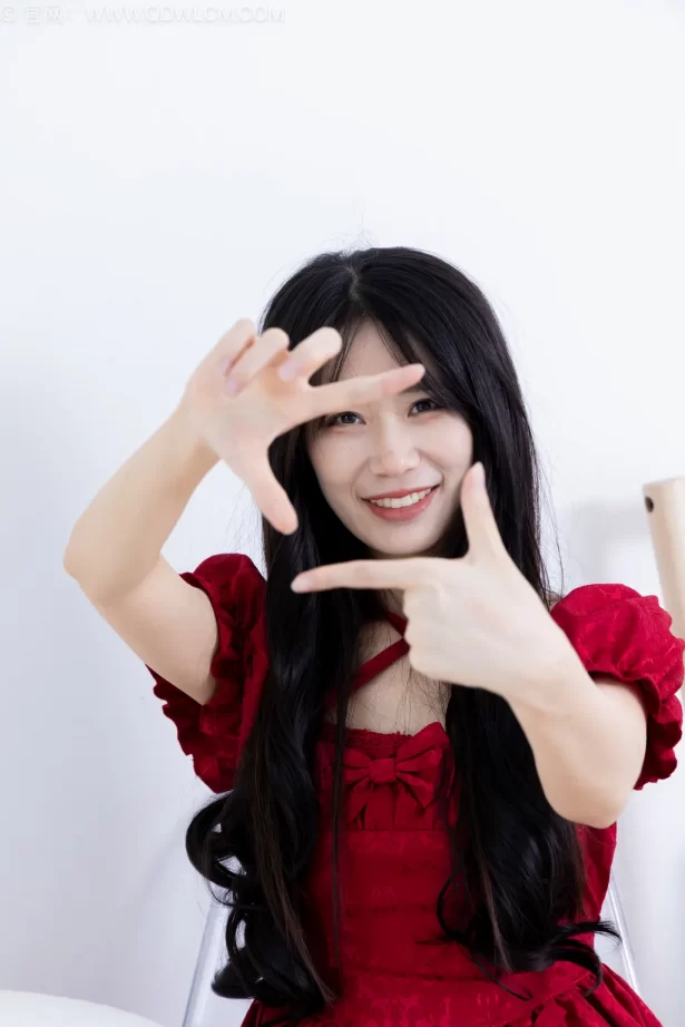 勿恋传媒 NO.2532 菜菜-平底鞋、薄灰丝[205P/1V/4.54GB]