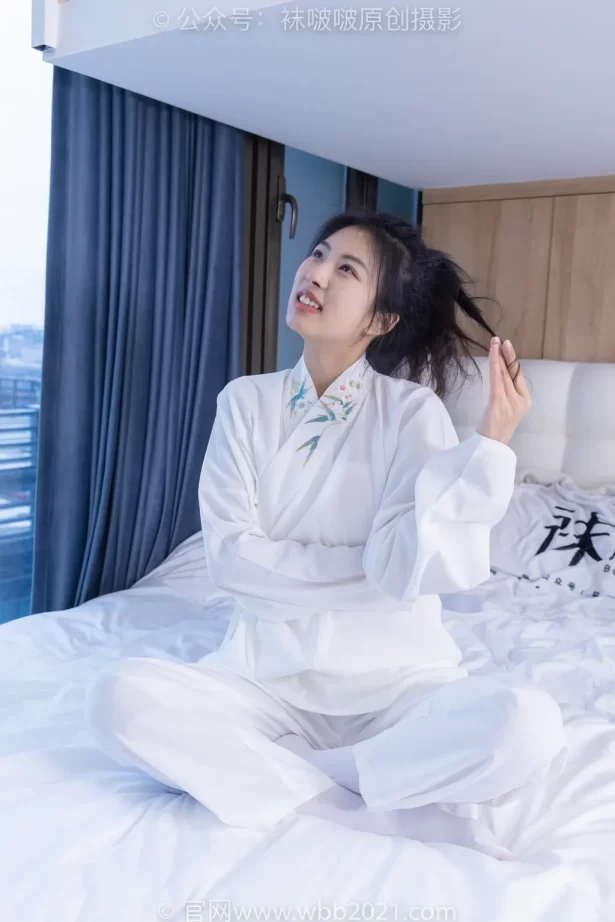 袜啵啵 积分限定作品032期：奶油-古装、古装靴、厚白丝、睡觉剧情花絮版 [209P/1V/7.99G]