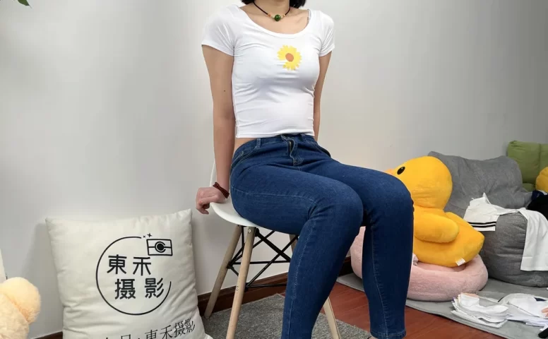 三禾摄影 NO.030 牛仔裤 棉袜 帆布鞋 高跟[199P/1V/1.33GB]