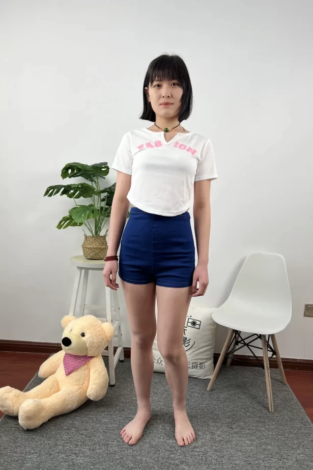 三禾摄影 NO.039 牛仔短裤 小白鞋[231P/2V/1.59GB]