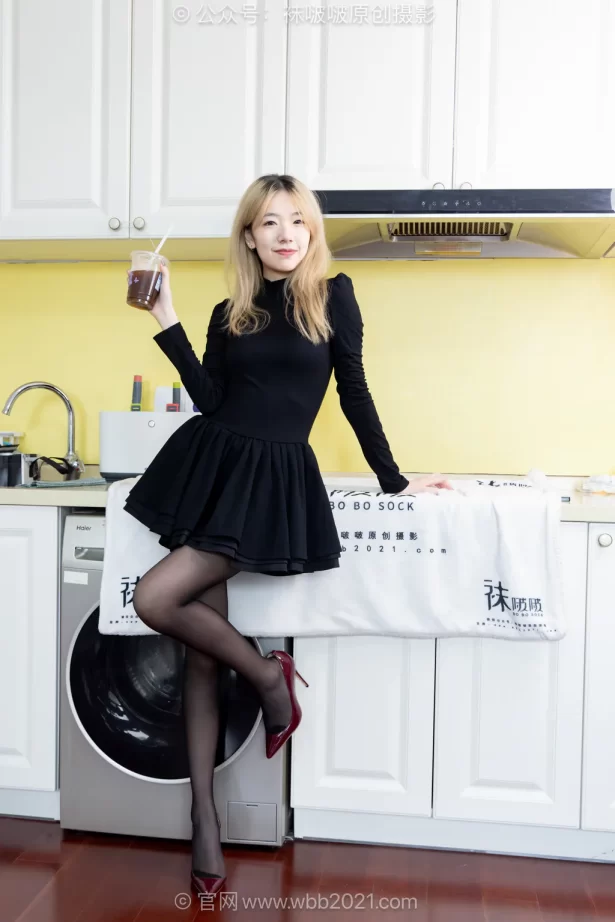 [BoBoSocks袜啵啵]NO.632 小甜豆-高跟鞋、薄黑丝、丝袜淋满精油搓脚剧情[173P/1V/8.01GB]