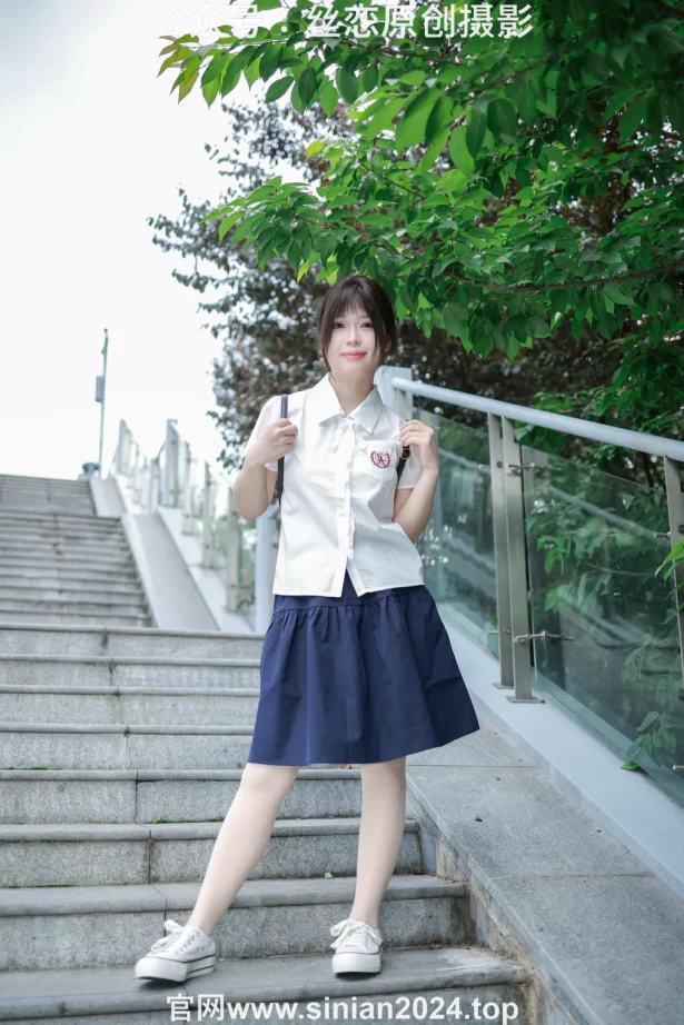 丝恋摄影 NO.016 泡芙-白色衬衫 jk短裙 肉色薄丝 白色帆布鞋[290P/1V/5.18GB]