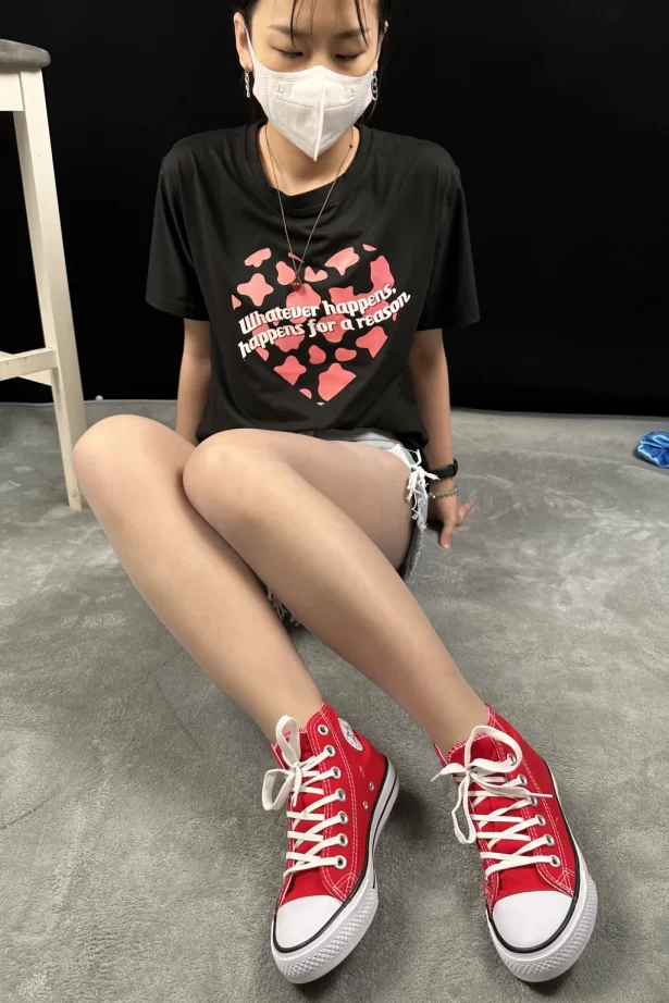 三禾摄影 NO.047 休闲短裤 肉丝 帆布鞋[183P/1V/1.48GB]